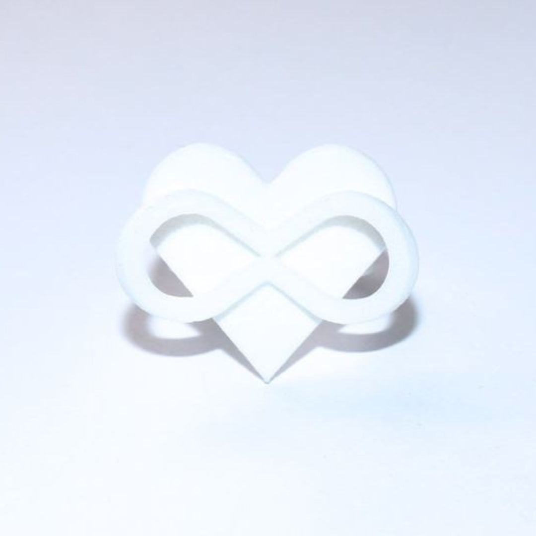 AMOURARMOR in white plastic