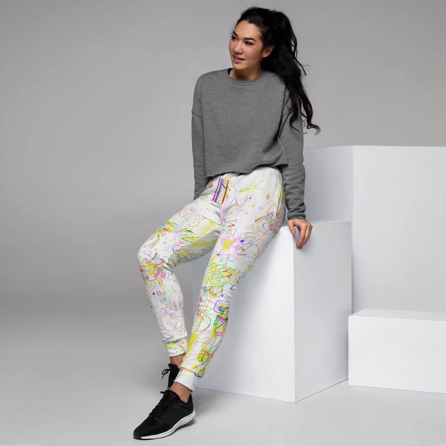 CozyUni, feminine joggers in white