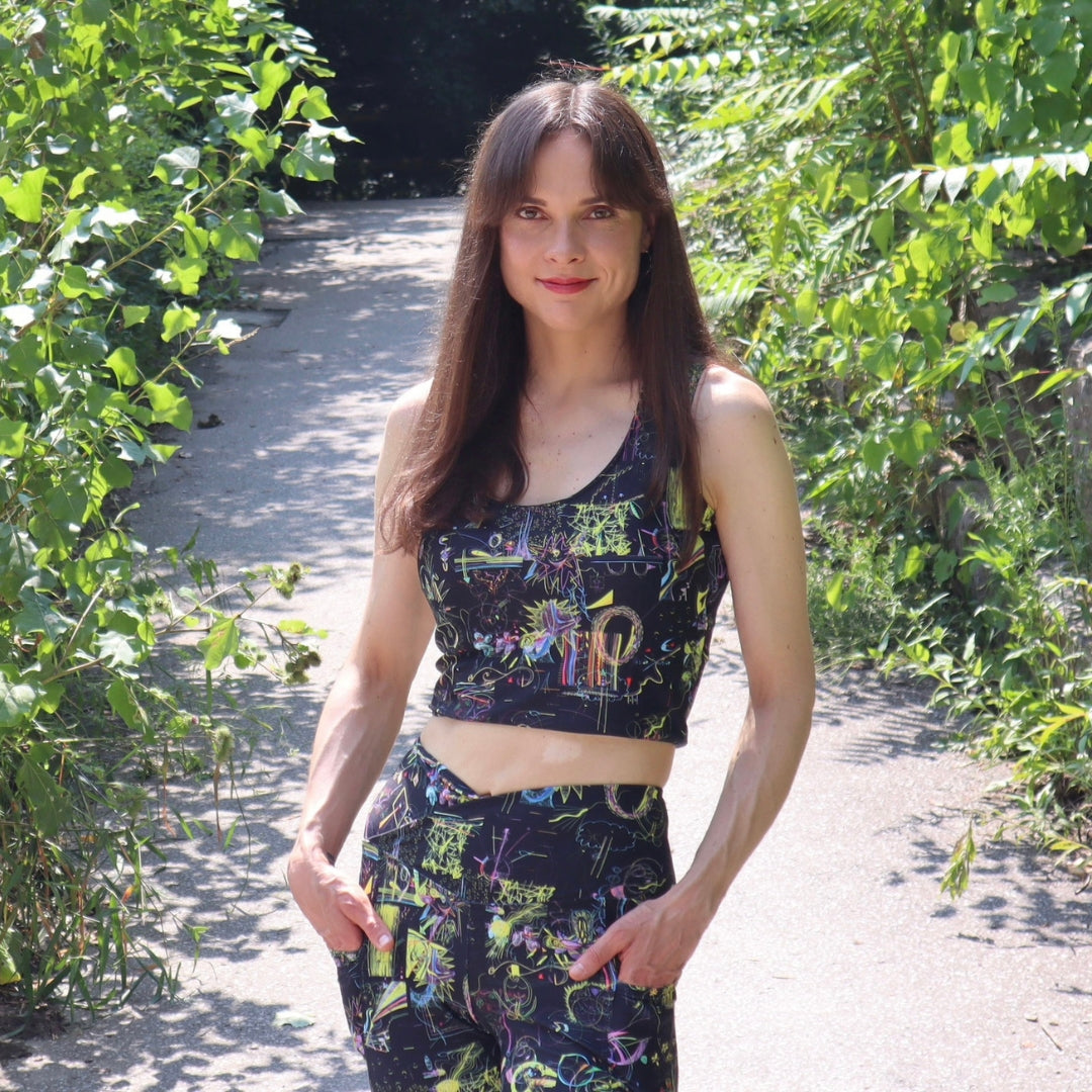 Just Feel, feminine leggings with pockets in black